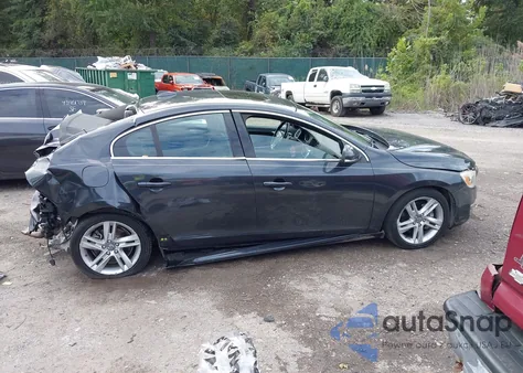 2014 Volvo S60 T5 z USA, uszkodzony, nr VIN YV1612FH1E1288767